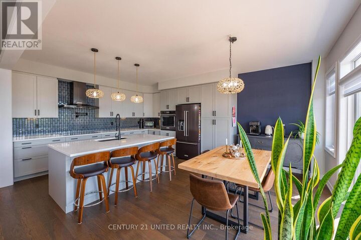 Property Photo:  159 McPhail Avenue  ON L1C 7H8 