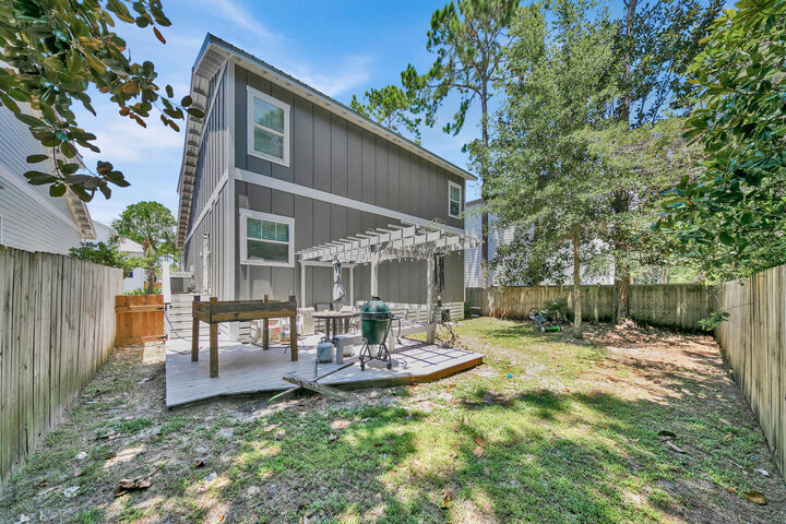 Property Photo:  250 Marlberry Trace  FL 32459 