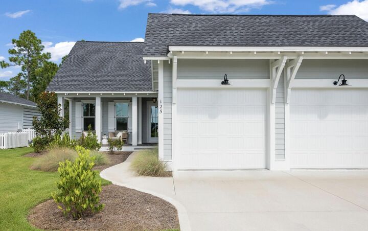 Property Photo:  125 Log Landing Street  FL 32461 