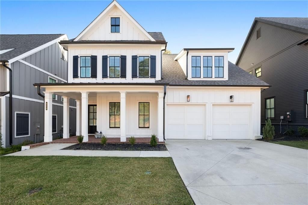 Property Photo:  920 Wemberley Lane.  GA 30064 