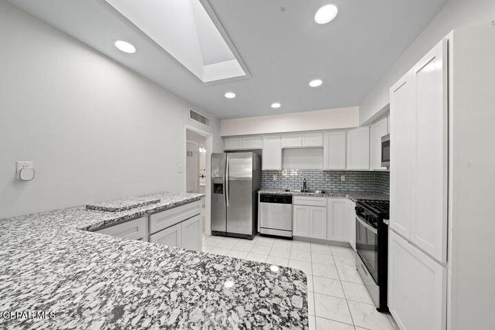 Property Photo:  808 Del Mar Drive  TX 79932 