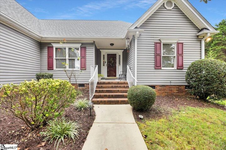 Property Photo:  12 Montague Circle  SC 29617 
