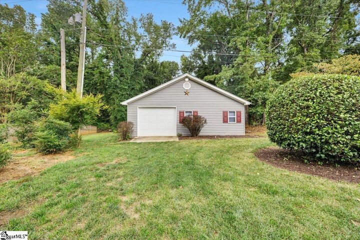 Property Photo: 12 Montague Circle SC 29617