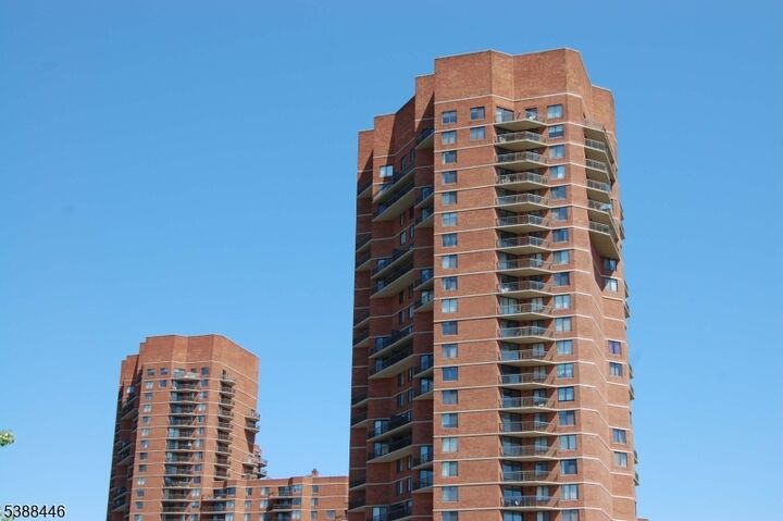 414 Harmon Cove Tower 414  Secaucus Town NJ 07094 photo