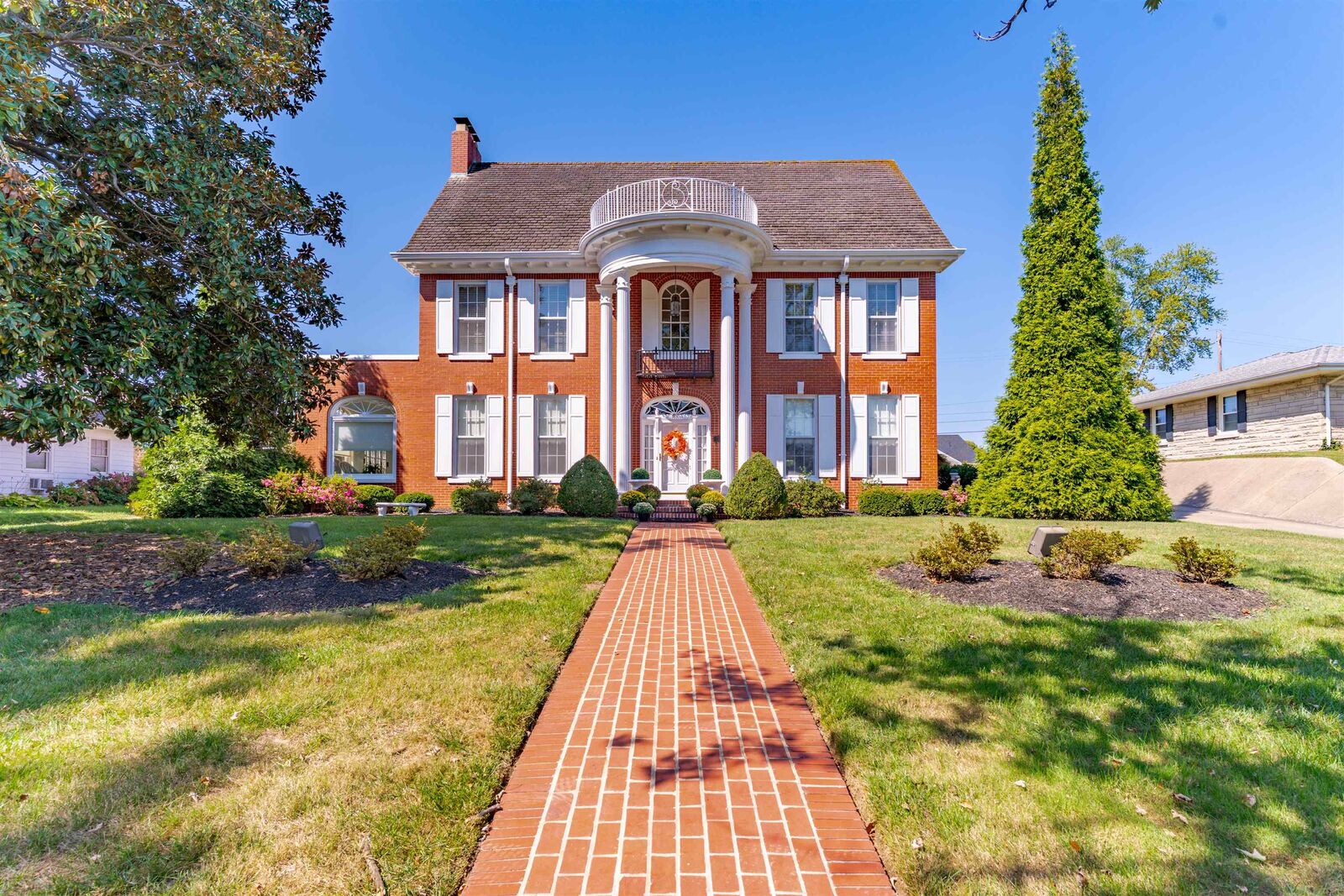 Property Photo:  807 N Main Street  KY 42420 