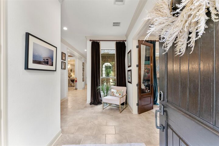 Property Photo:  2 Knights Crossing Drive  TX 77382 