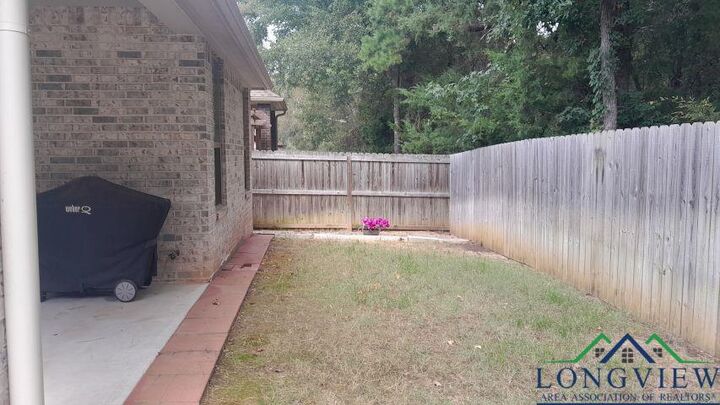 Property Photo: 100 Ball Park Dr TX 75650