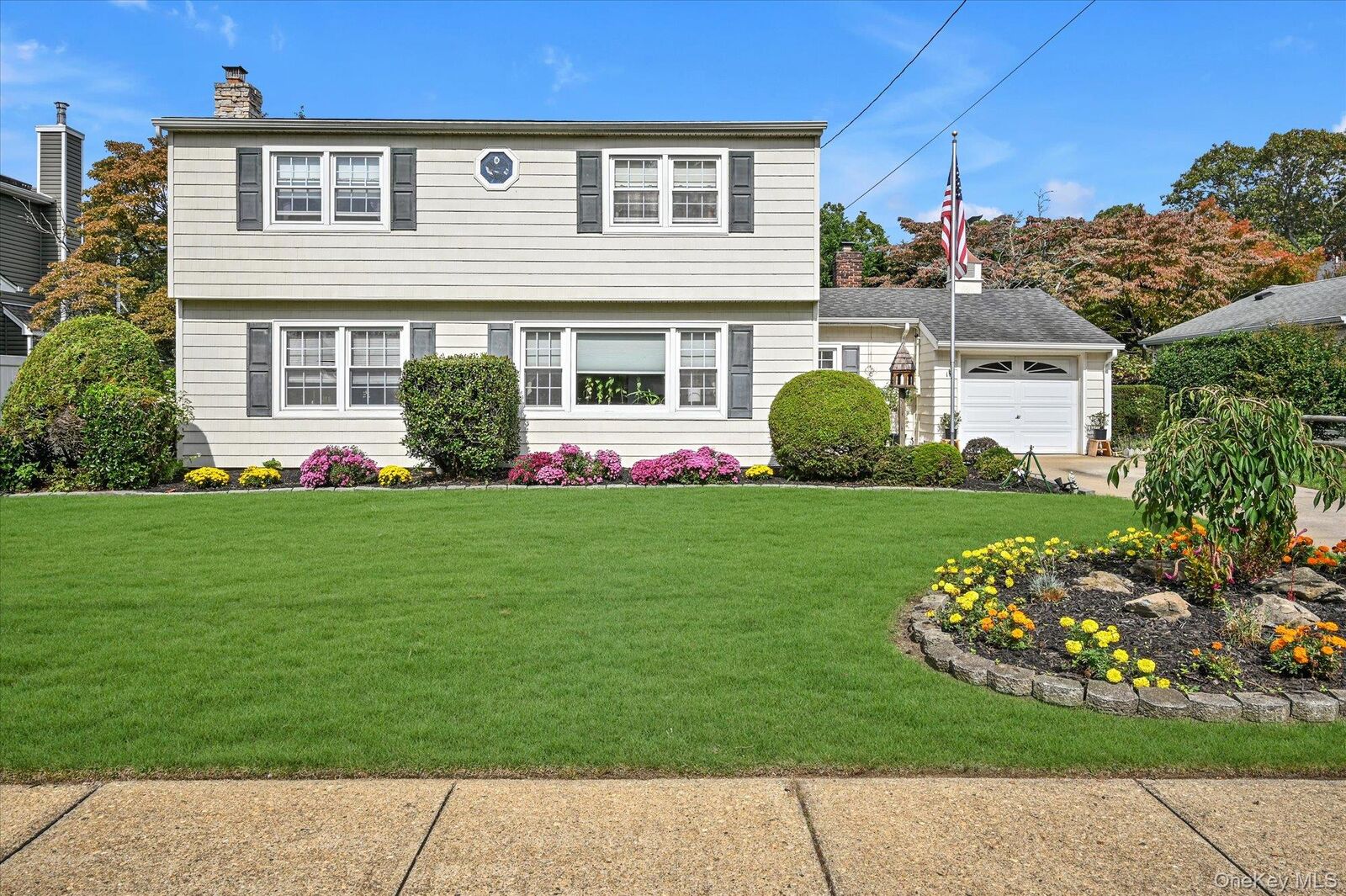 Property Photo:  11 Pittsburgh Avenue  NY 11758 