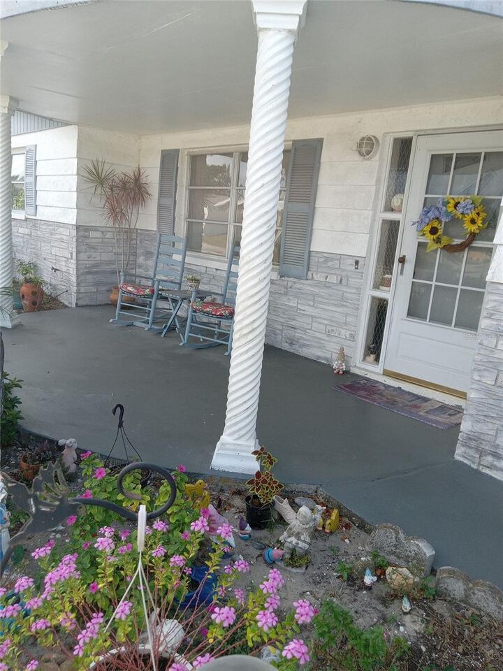 Property Photo:  4914 Panorama Avenue  FL 34690 