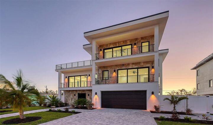 Property Photo:  1210 Gulf Boulevard  FL 34223 