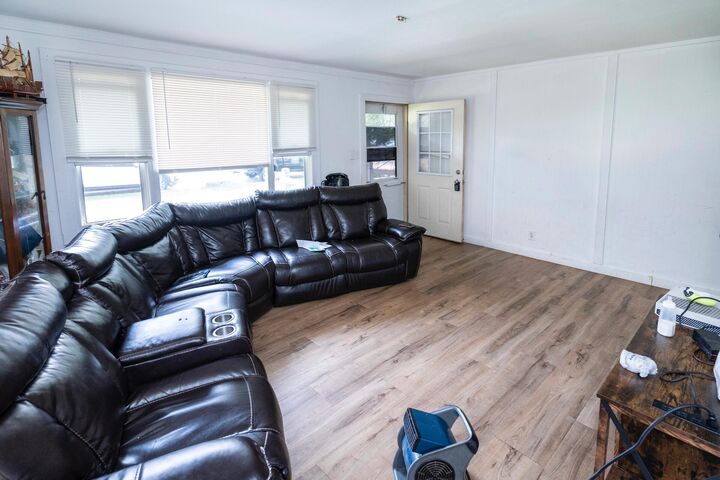 Property Photo: 814 E Holt Ave WI 53207