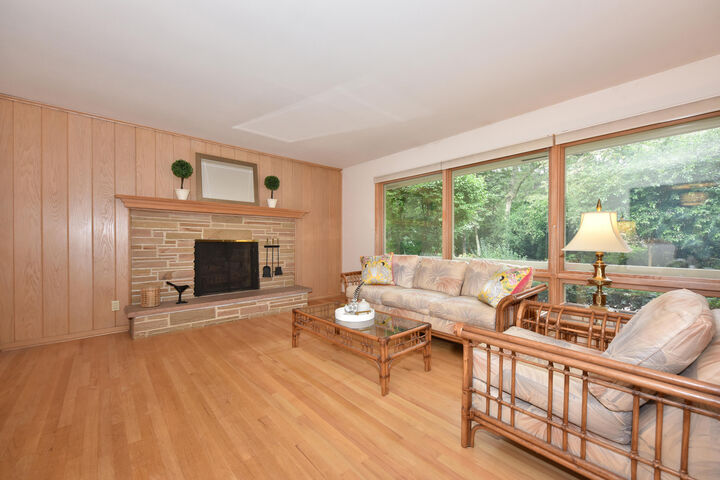 Property Photo:  2342 W Acacia Rd  WI 53209 