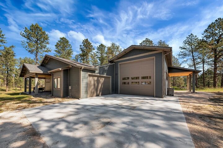 12257 Eagle Ridge Drive  Custer SD 57730 photo