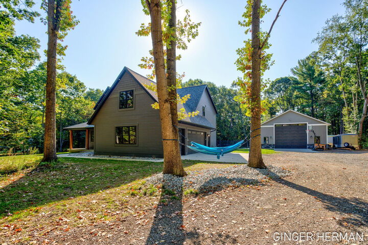 Property Photo:  13816 Flora Lane  MI 49417 