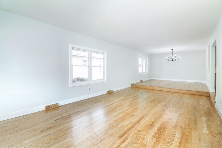 Property Photo:  4009 Forest Avenue  IL 60513 