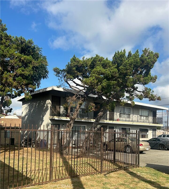 Property Photo:  12 W Pleasant  CA 90805 