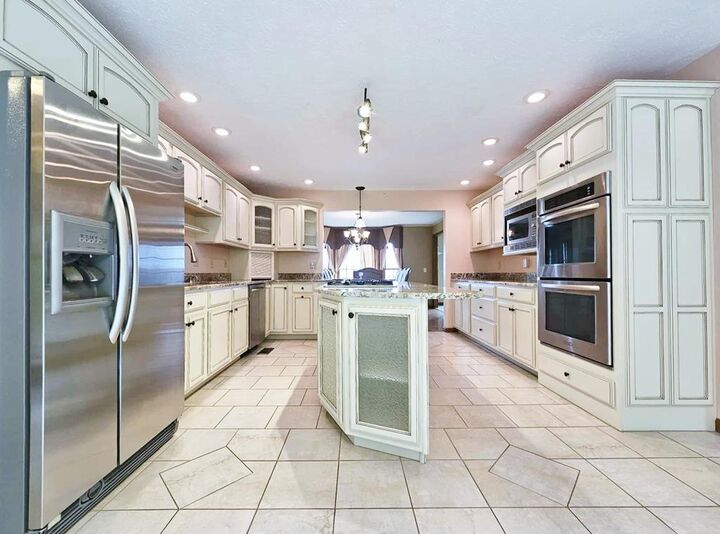 Property Photo: 6 Fairlane Drive VA 24605