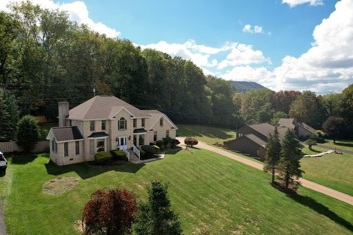 Property Photo:  6 Fairlane Drive  VA 24605 