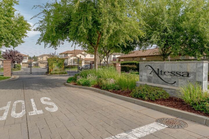 Property Photo:  1529 Snapdragon Lane  CA 95747 