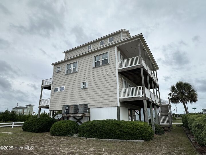 Property Photo:  132 Reeves Street  NC 28460 