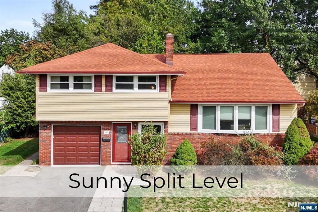 Property Photo:  365 Henley Avenue  NJ 07646 
