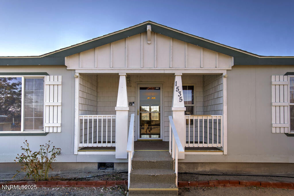 Property Photo:  1535 Lincoln Circle  NV 89429 