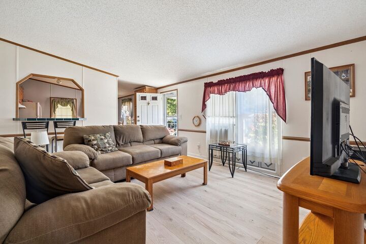 Property Photo: 30 Cherokee Way NH 03867