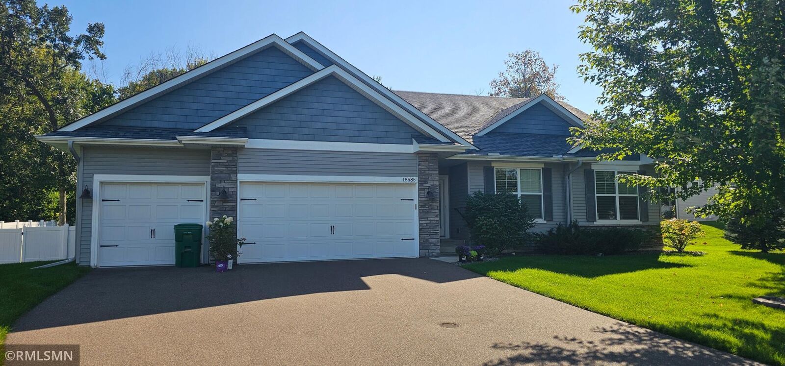 Property Photo:  18585 Arctic Avenue  MN 55309 