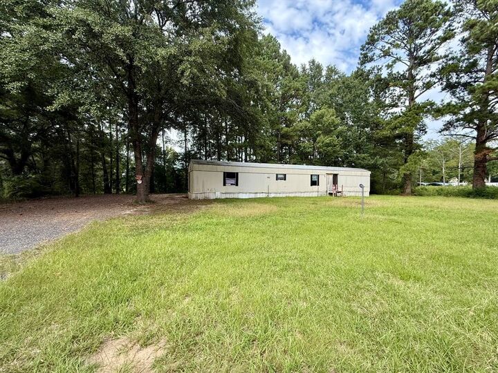 Property Photo:  2737 Tucker Street  LA 71068 