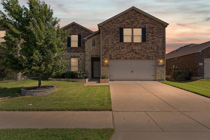 Property Photo: 2216 Perrymead Drive TX 75126