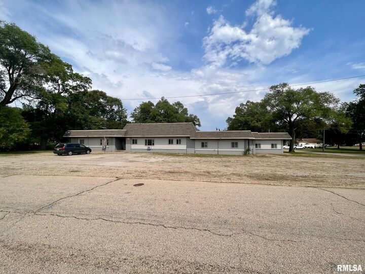 Property Photo:  15804 N 3rd Street #5  IL 61562 