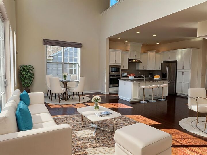 Property Photo: 6 Glen Ellen Blvd 6 MA 02054