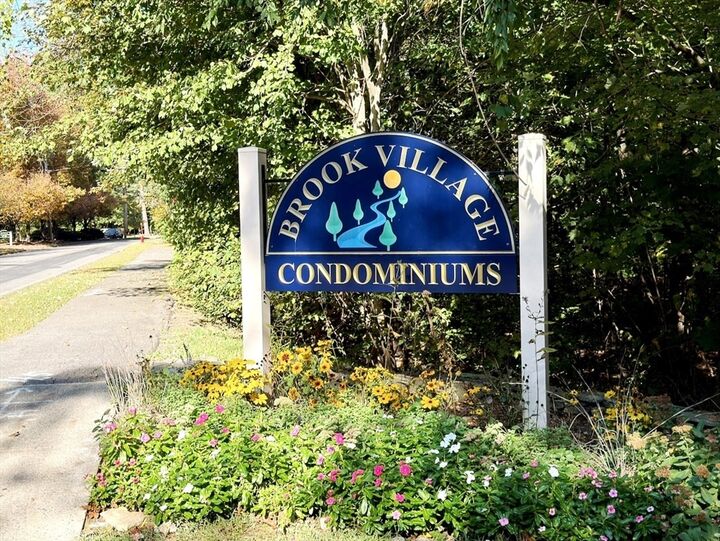 Property Photo:  42 Swanson Ct 14A  MA 01719 