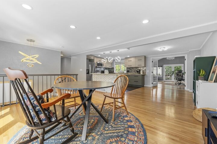 Property Photo:  9 Oak Drive  MA 02762 