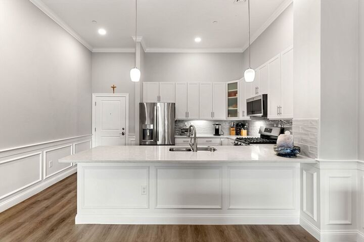 Property Photo:  320 Middlesex Ave A406  MA 02155 