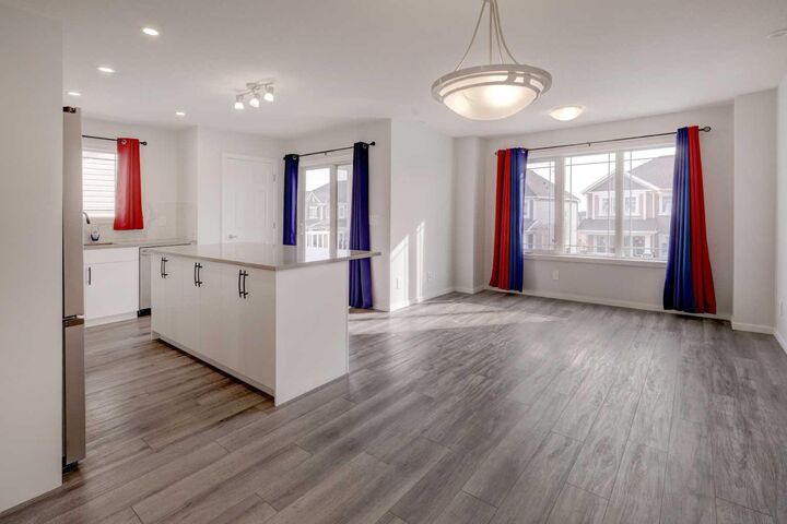 Property Photo:  827 Windbury Street SW  AB T4B 3T1 