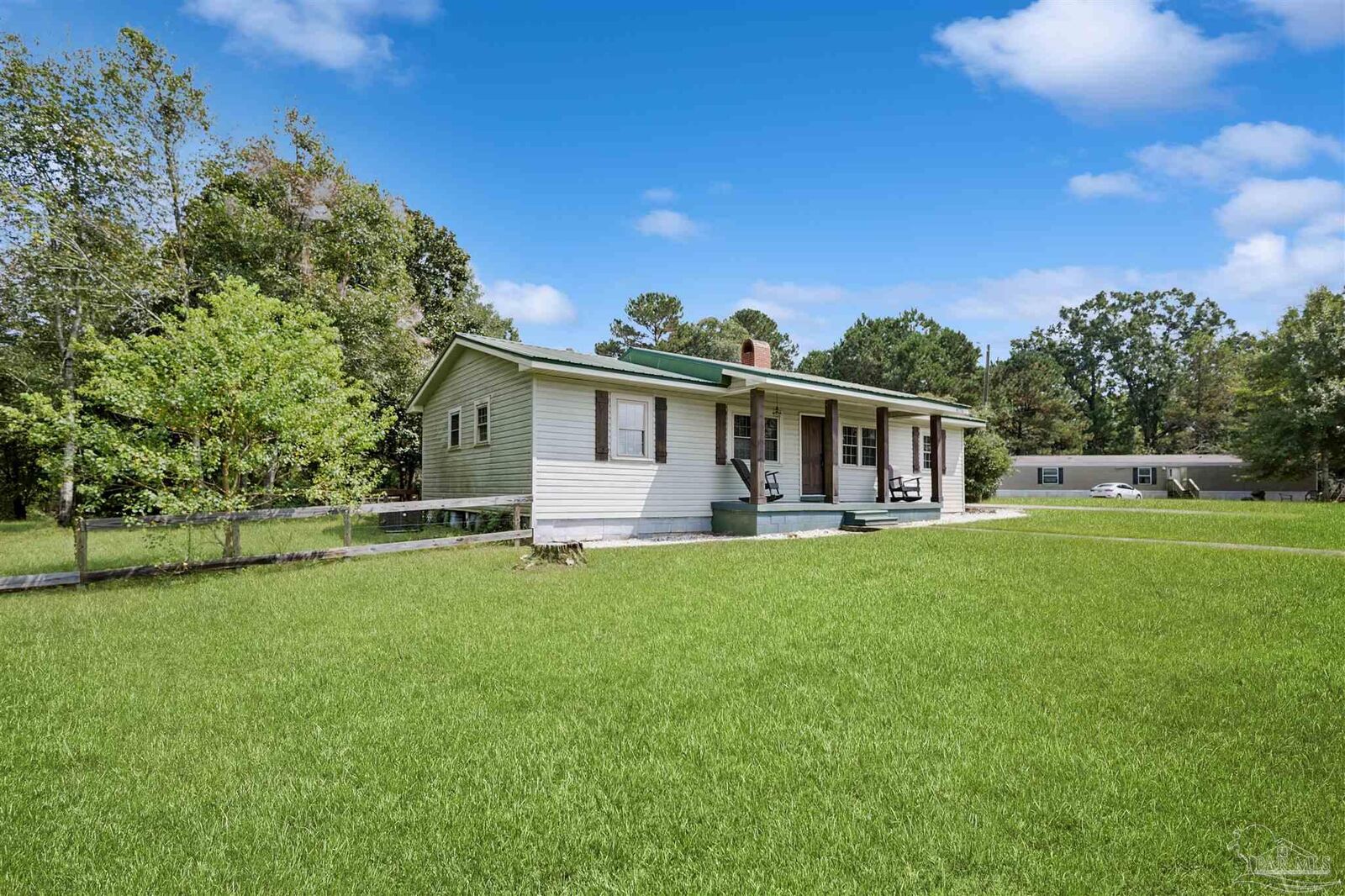 Property Photo:  4176 Morristown Rd  FL 32565 