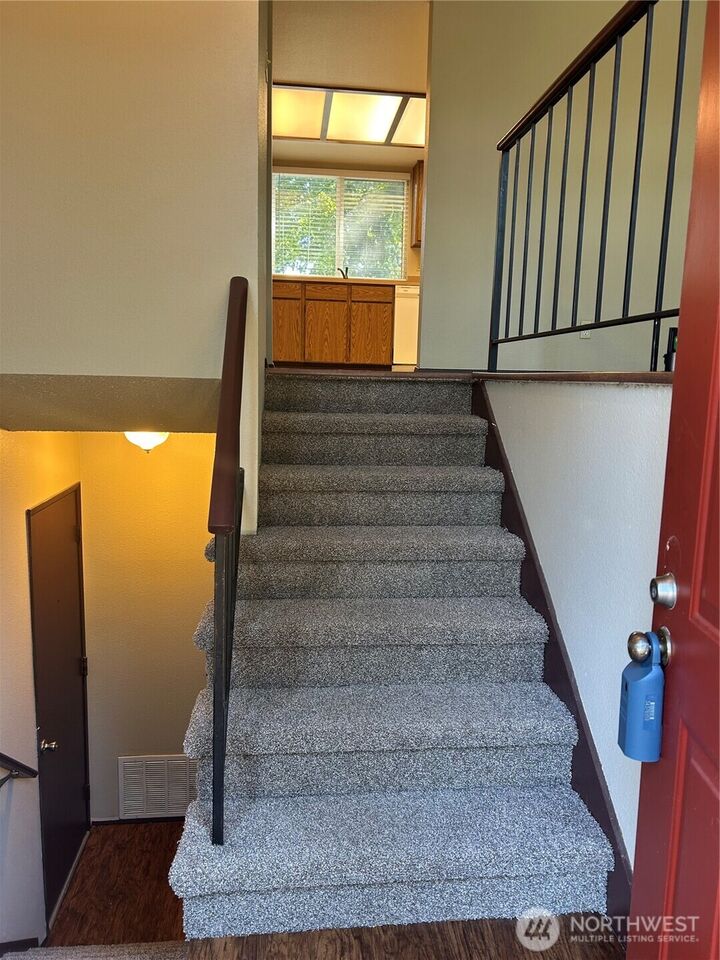 Property Photo:  202  Vashon Avenue SE  WA 98059 
