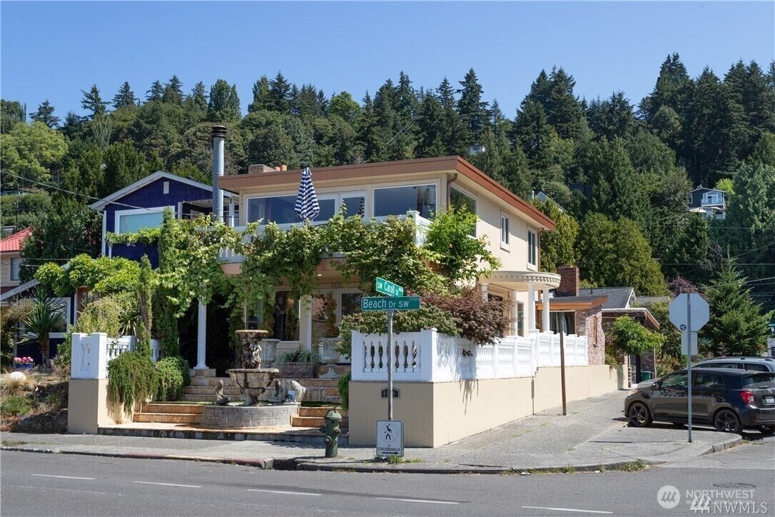 Property Photo:  4030  Beach Drive SW  WA 98116 