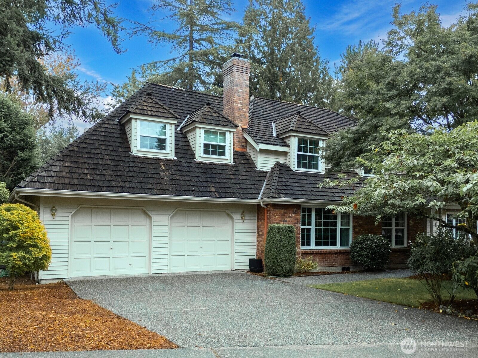 Property Photo: 2106 222nd Place NE WA 98074
