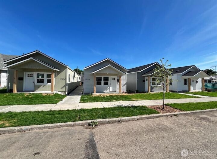 Property Photo:  1912 - 1918 W Buckeye Avenue  WA 99205 