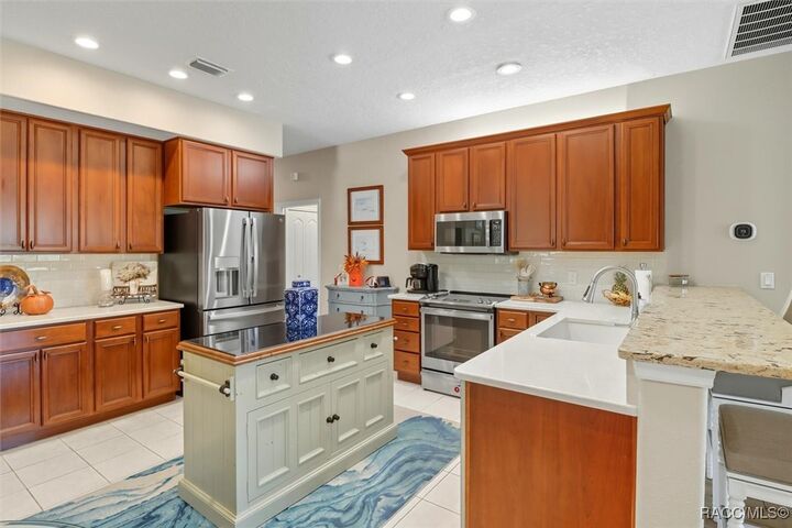 Property Photo: 6264 W Glynborne Loop FL 34429