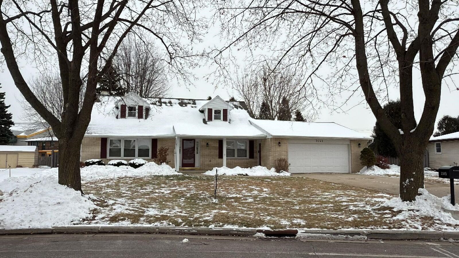 Property Photo:  2045 Kassner Drive  WI 54304-4417 
