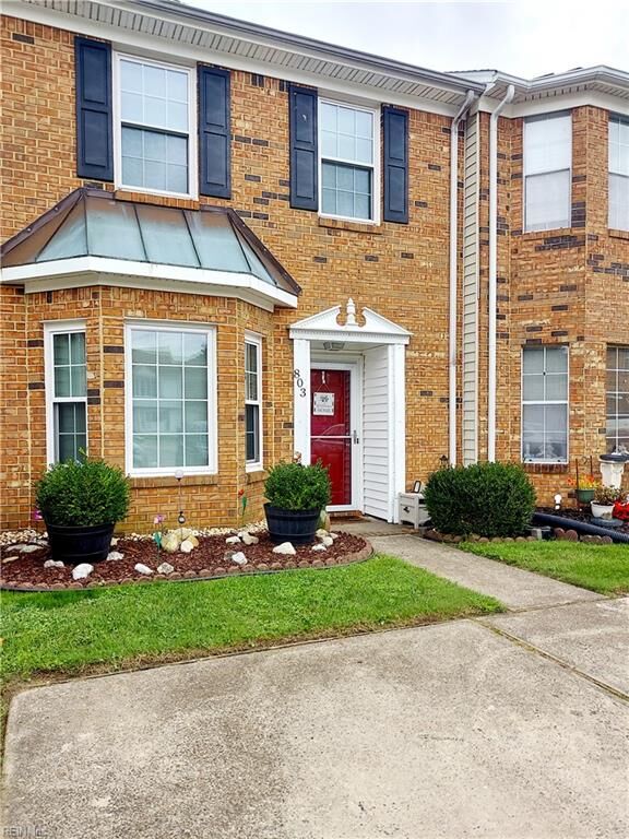 Property Photo: 803 Elgin Ct VA 23320