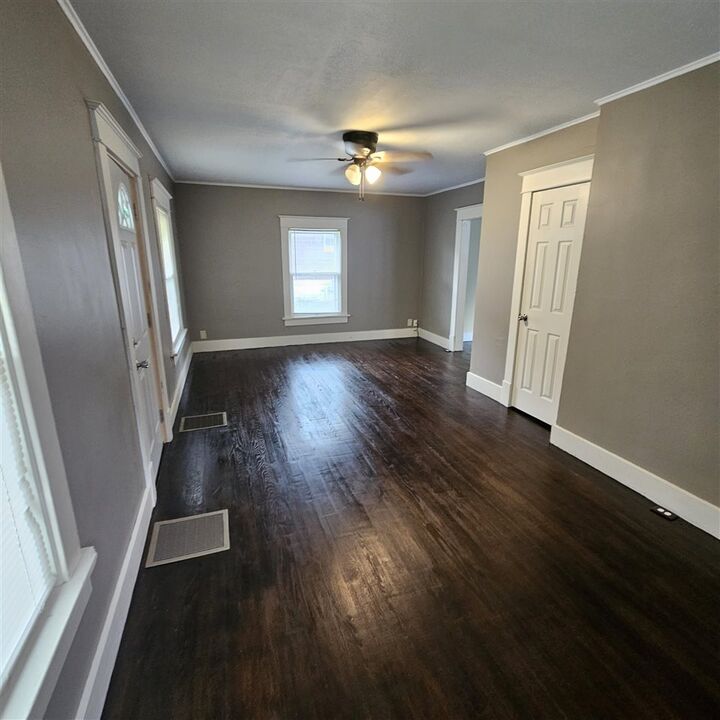 Property Photo:  206 W School Street  IN 47330 