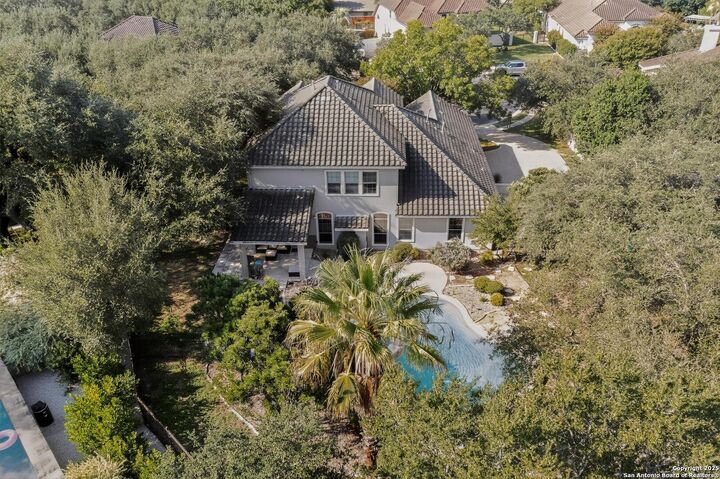 Property Photo: 82 Three Lakes TX 78248