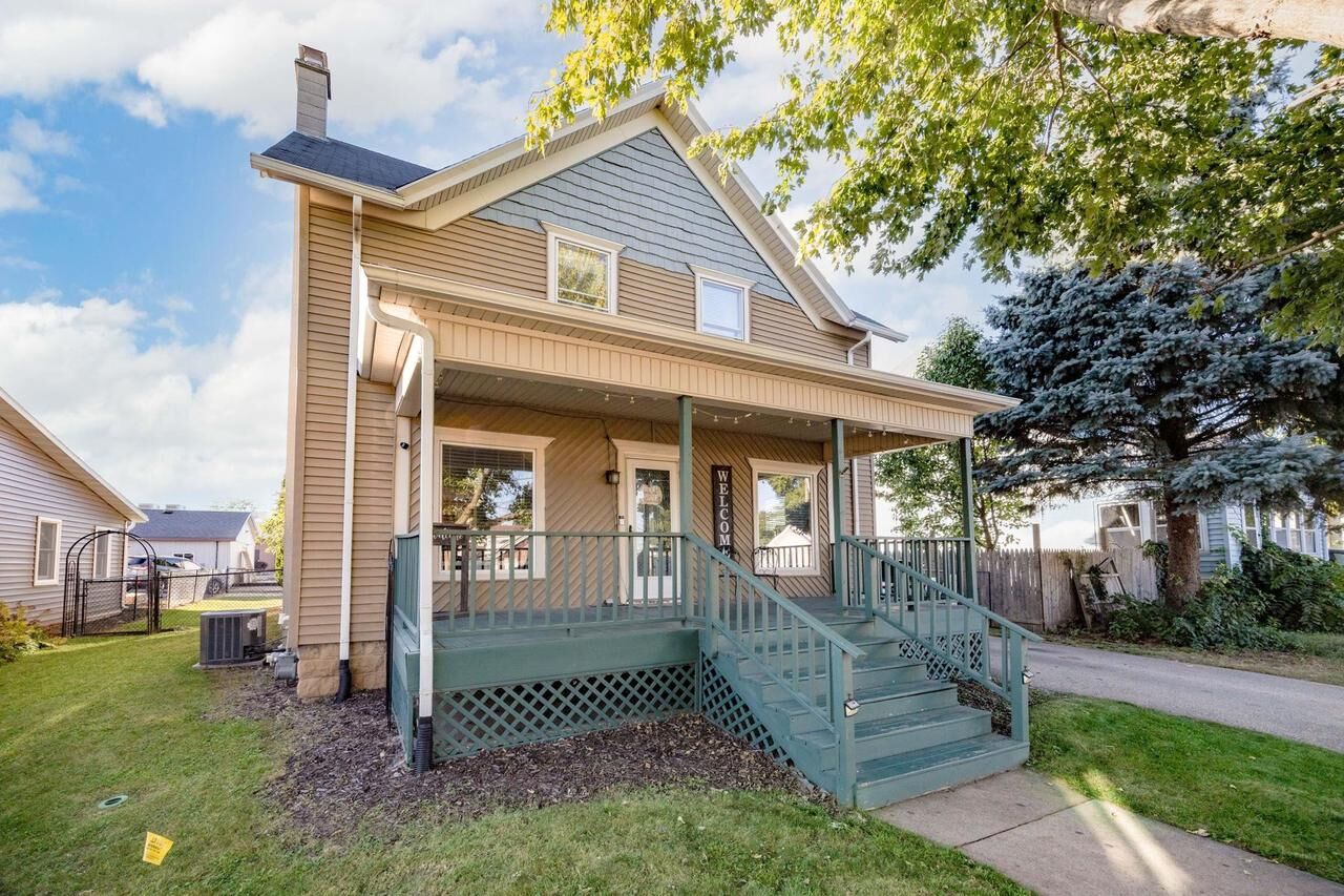 Property Photo:  129 1st Street  WI 53563 