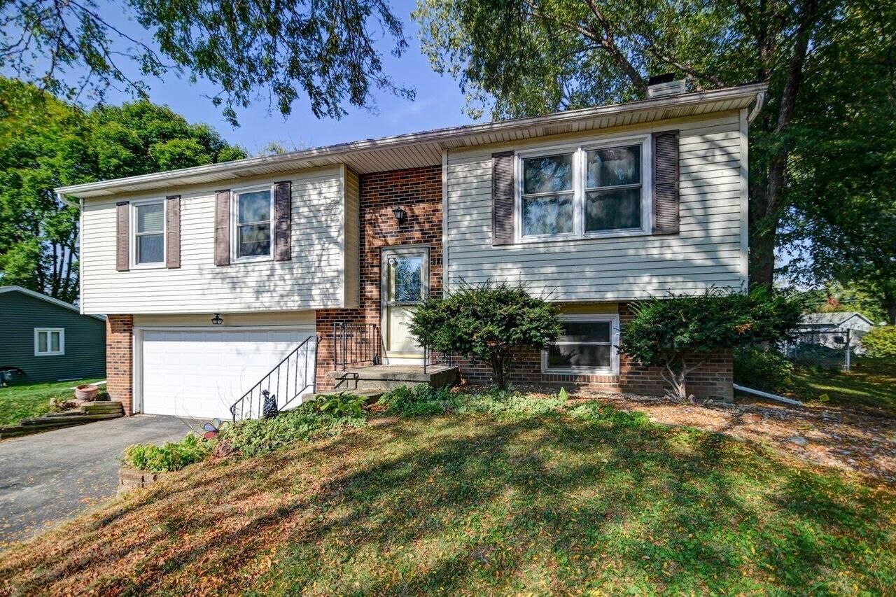 Property Photo:  5802 Leanne Lane  WI 53558 