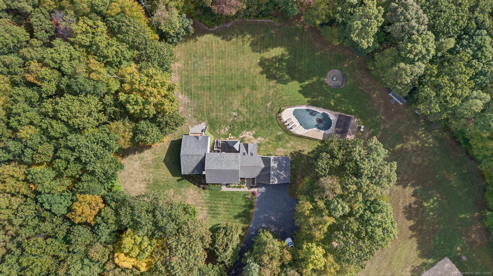 Property Photo:  335 Westchester Road  CT 06415