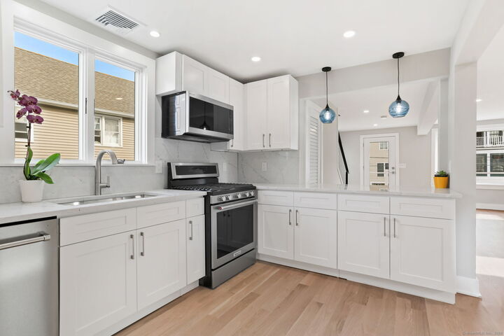 Property Photo: 44 Beachland Avenue CT 06460